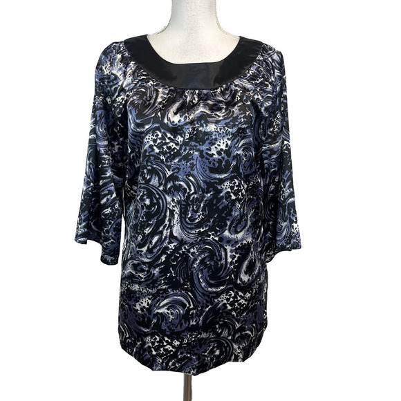 BCBG MaxAzria Blouse Top sz Medium Black Blue Paisley Satin Modest Church Career - Picture 1 of 8
